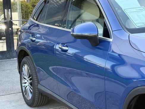 Used 2026 Mercedes-Benz GLC 300 image 9
