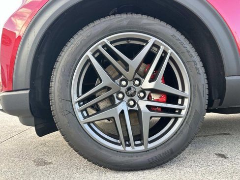 New 2026 Ford Explorer ST-Line w/ ST-Line Street Pack image 11