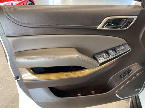 Used 2016 GMC Yukon Denali w/ Open Road Package image 17