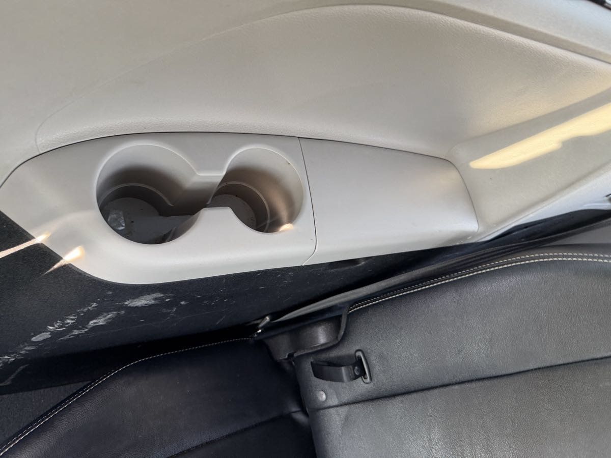 Used 2019 Toyota Sienna SE w/ Carpet Mat Package FWD image 31