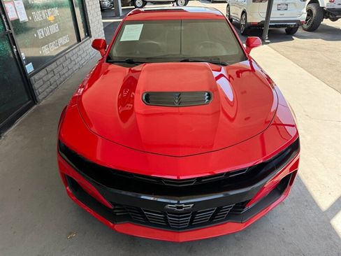 Used 2019 Chevrolet Camaro SS image 10