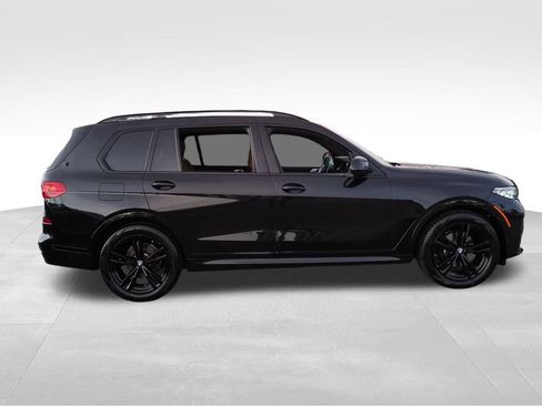 Used 2022 BMW X7 xDrive40i w/ M Sport Package image 9