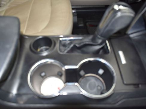 Used 2019 Ford Explorer Limited w/ Class III Trailer Tow Package image 28