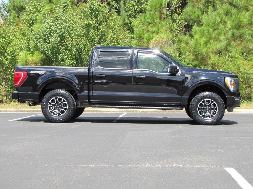 Used 2023 Ford F150 XLT w/ Equipment Group 302A High AWD/4WD image 4
