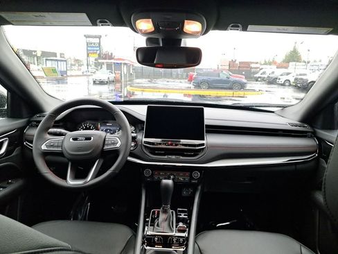 New 2026 Jeep Compass Trailhawk image 19