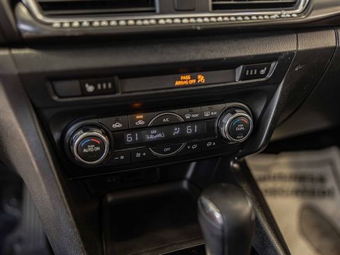 Used 2017 MAZDA MAZDA3 Grand Touring image 26