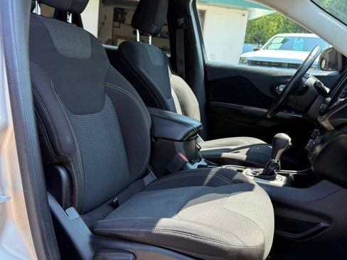Used 2015 Jeep Cherokee Latitude w/ Trailer Tow Group FWD image 20