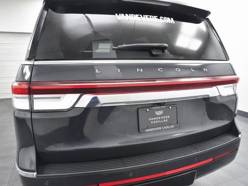 Used 2023 Lincoln Navigator Reserve AWD/4WD image 6