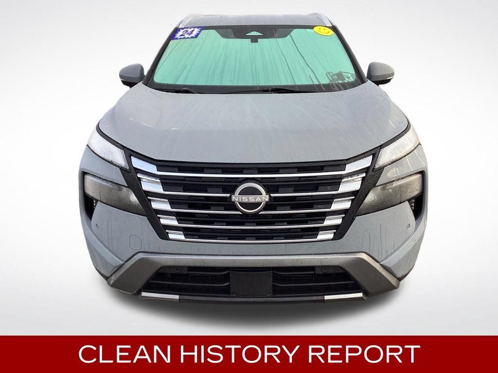 Used 2024 Nissan Rogue SL AWD/4WD image 2
