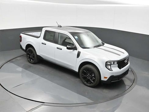 New 2025 Ford Maverick XLT w/ XLT Luxury Package image 10