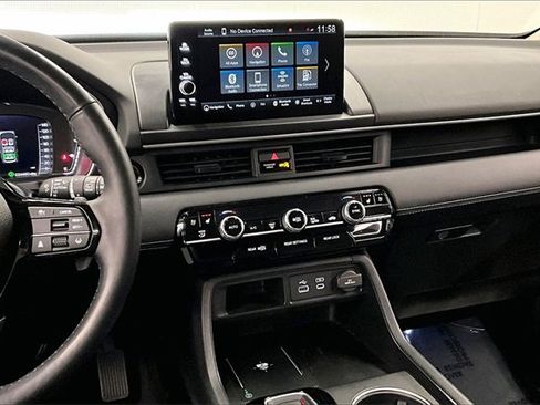 Used 2023 Honda Pilot Elite image 6