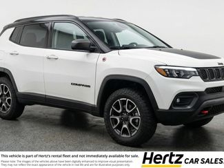 Used 2025 Jeep Compass Trailhawk AWD/4WD video 1