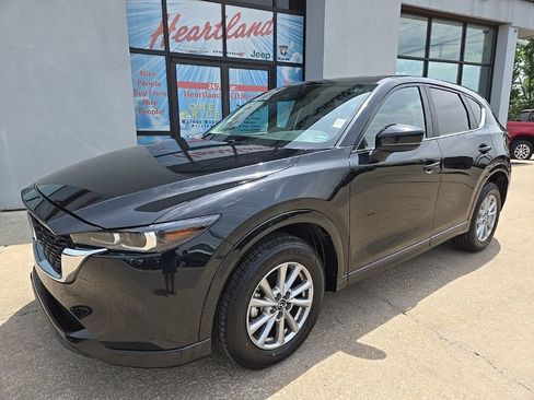 Used 2025 MAZDA CX-5 AWD 2.5 S w/ Preferred Package image 3