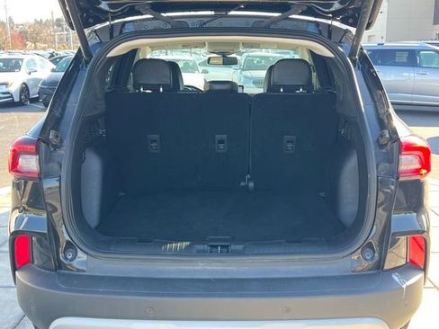 Used 2024 Ford Escape Platinum image 8