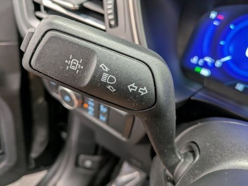 Certified 2022 Ford Escape SEL w/ Technology Package image 17