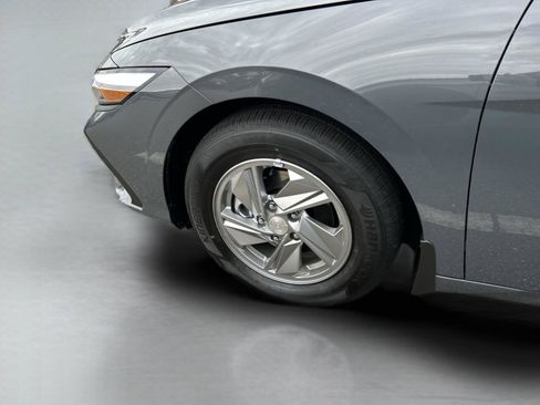 New 2026 Hyundai Elantra SEL Sport Premium FWD image 35