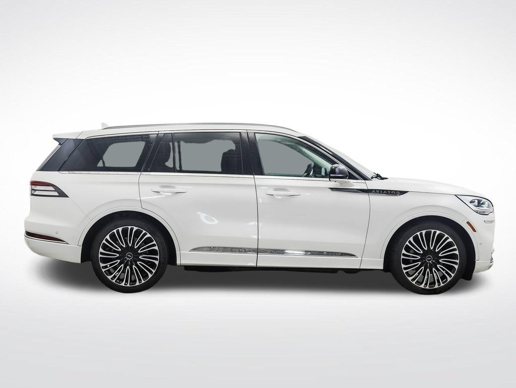 Used 2023 Lincoln Aviator Black Label w/ Dynamic Handling Package AWD/4WD image 6