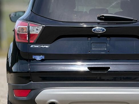 Used 2017 Ford Escape SE AWD/4WD image 13
