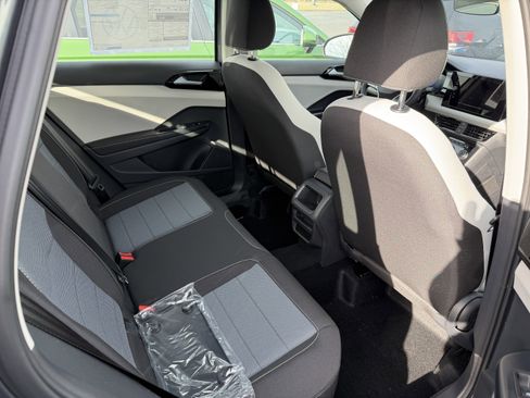 New 2026 Volkswagen Taos S image 24