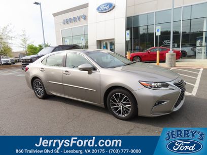 Used 2017 Lexus ES 350 w/ Luxury Package