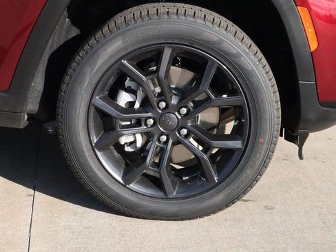 New 2025 Jeep Grand Cherokee L Limited AWD/4WD image 21