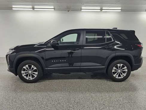 Used 2025 Chevrolet Equinox LT FWD image 7