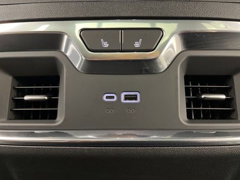 Used 2026 Chevrolet Silverado 2500 LTZ w/ LTZ Premium Package image 40