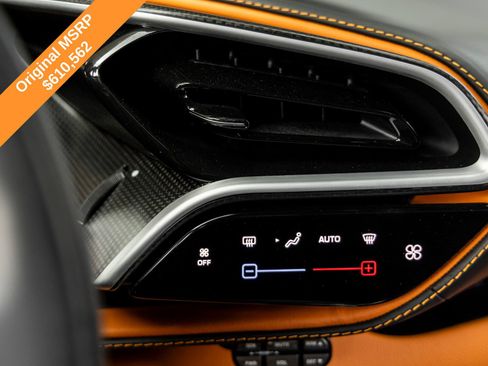 Used 2024 Ferrari 296 GTS RWD image 35