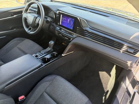 Used 2025 Toyota Camry LE FWD image 15