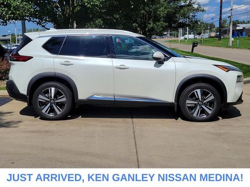 Certified 2023 Nissan Rogue SL w/ SL Premium Package AWD/4WD image 2
