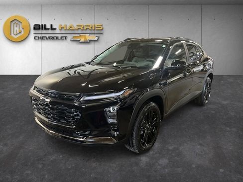 New 2026 Chevrolet Trax ACTIV w/ Driver Confidence Package FWD image 1