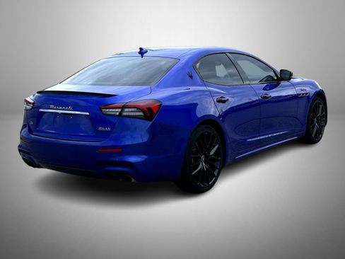 Used 2022 Maserati Ghibli Modena Q4 AWD/4WD image 5