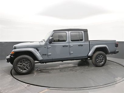 New 2025 Jeep Gladiator Sport