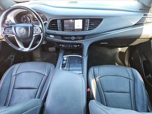 Used 2022 Buick Enclave Premium image 17