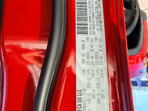 Used 2018 Jeep Compass Latitude image 35