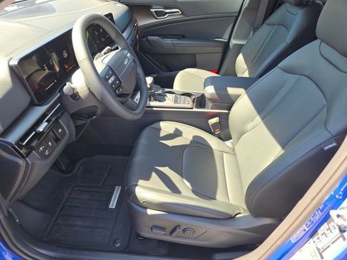 New 2026 Kia Sportage EX w/ EX Panorama Roof Package image 11