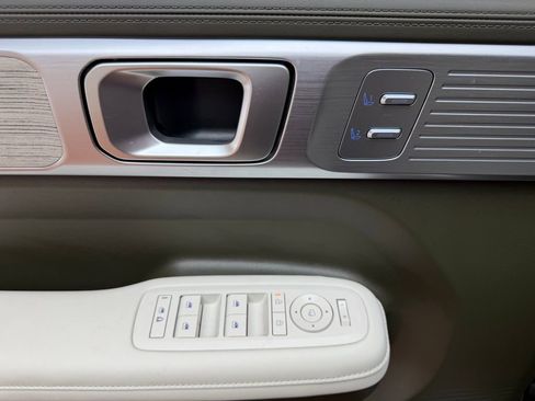 Certified 2025 Hyundai Santa Fe Calligraphy image 21