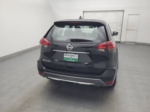 Used 2019 Nissan Rogue S FWD image 7