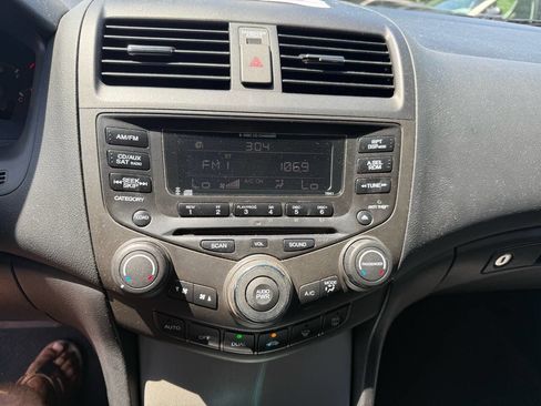 Used 2004 Honda Accord EX image 15
