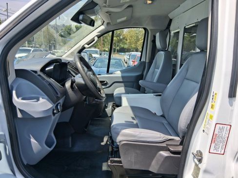 Used 2016 Ford Transit 150 130 Low Roof RWD image 9