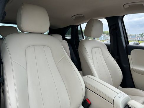 Used 2023 Mercedes-Benz GLA 250 4MATIC image 27