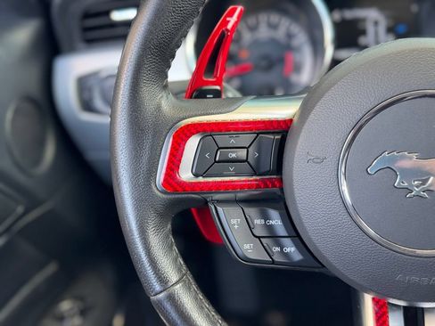 Used 2016 Ford Mustang GT Premium RWD image 9