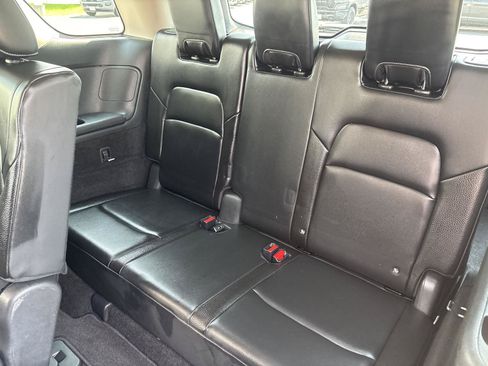 Used 2022 Nissan Pathfinder SL AWD/4WD image 11