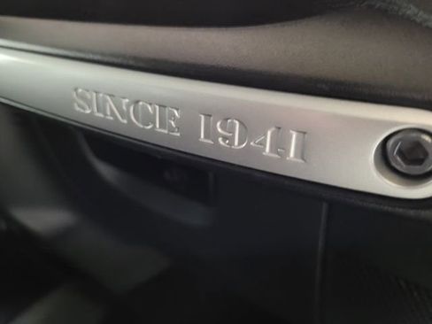 Used 2018 Jeep Wrangler Unlimited Sahara w/ Connectivity Group image 52