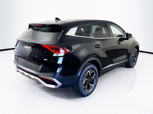 Used 2025 Kia Sportage LX AWD/4WD image 5