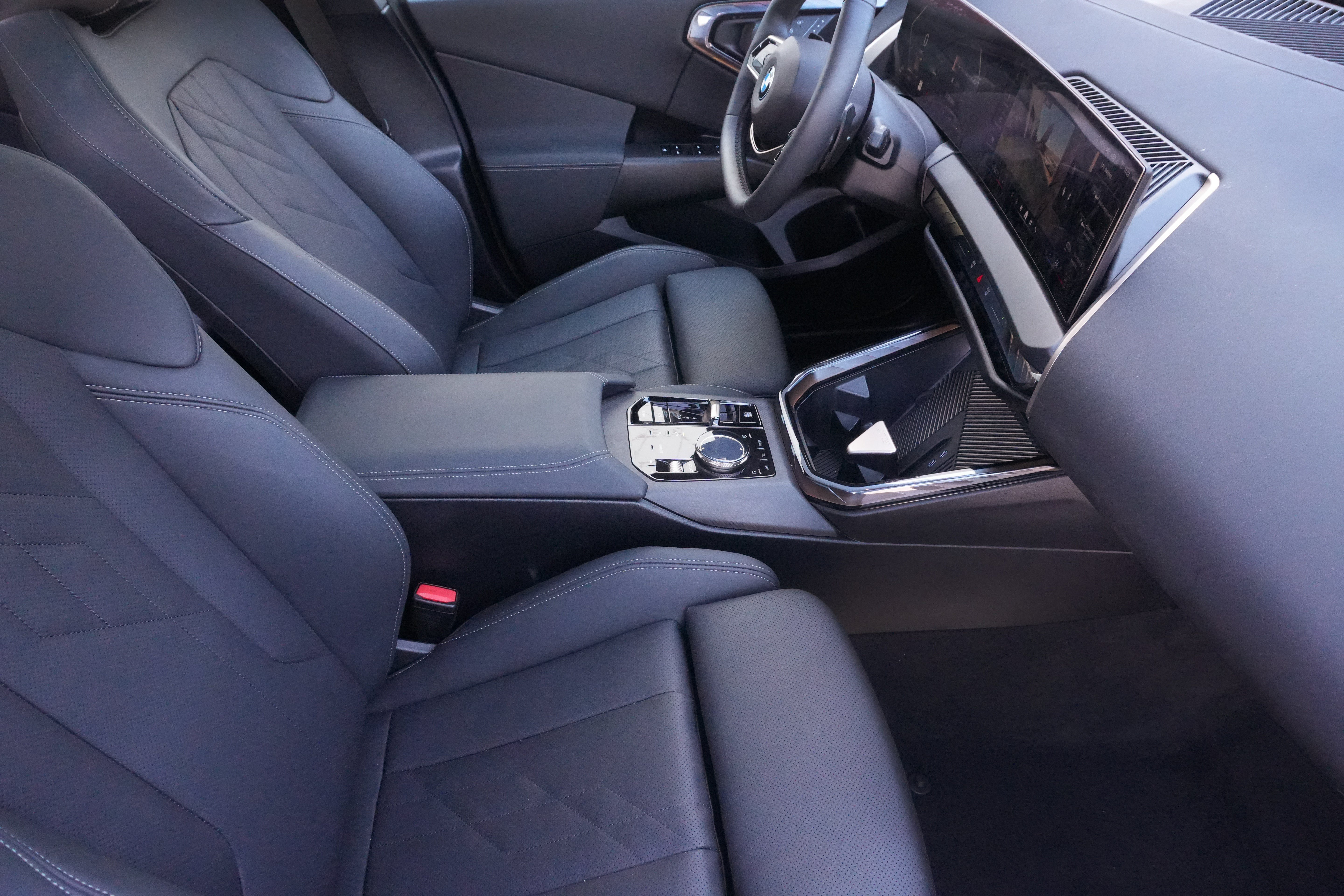 Certified 2025 BMW X3 xDrive30i AWD/4WD image 13