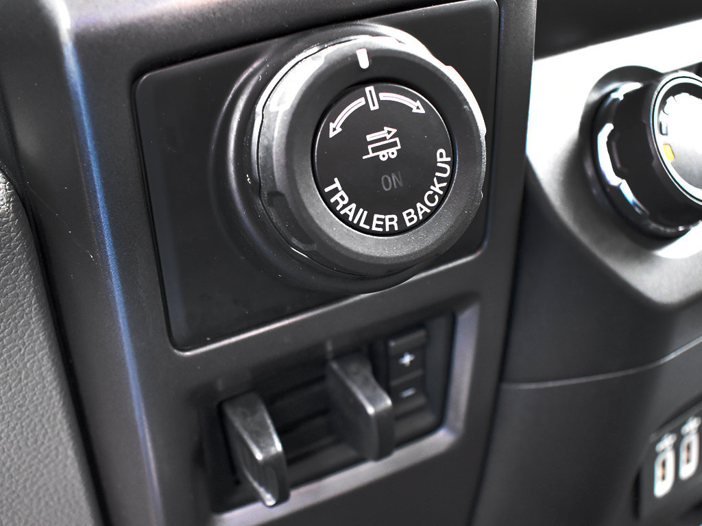 Used 2019 Ford F150 XLT w/ Equipment Group 302A Luxury AWD/4WD image 26