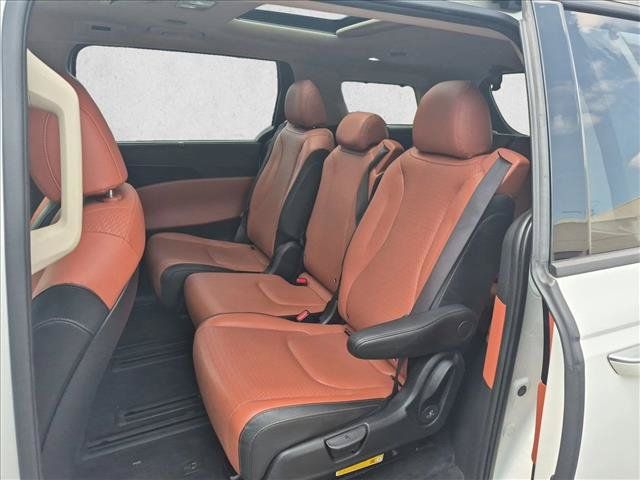 Used 2024 Kia Carnival SX Prestige FWD image 20