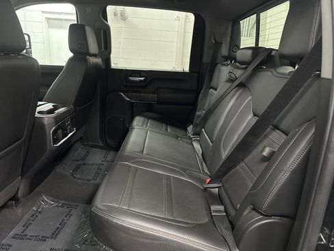 Used 2022 GMC Sierra 2500 Denali w/ Denali Black Diamond Edition image 41