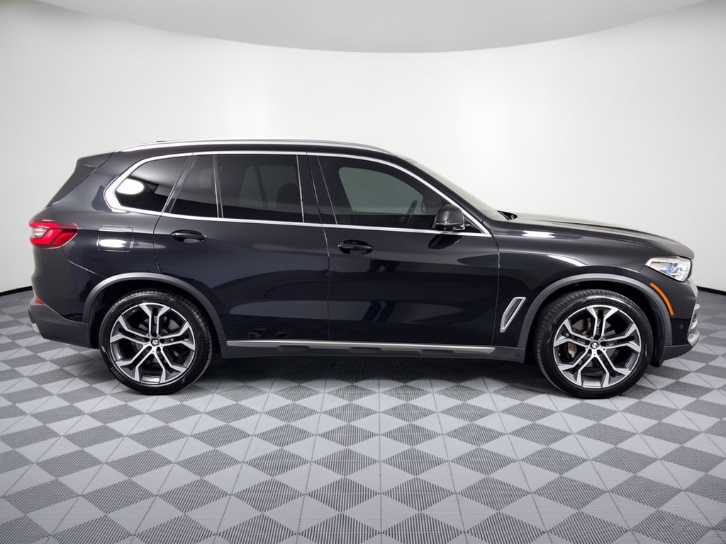 Used 2021 BMW X5 sDrive40i w/ Executive Package RWD image 8
